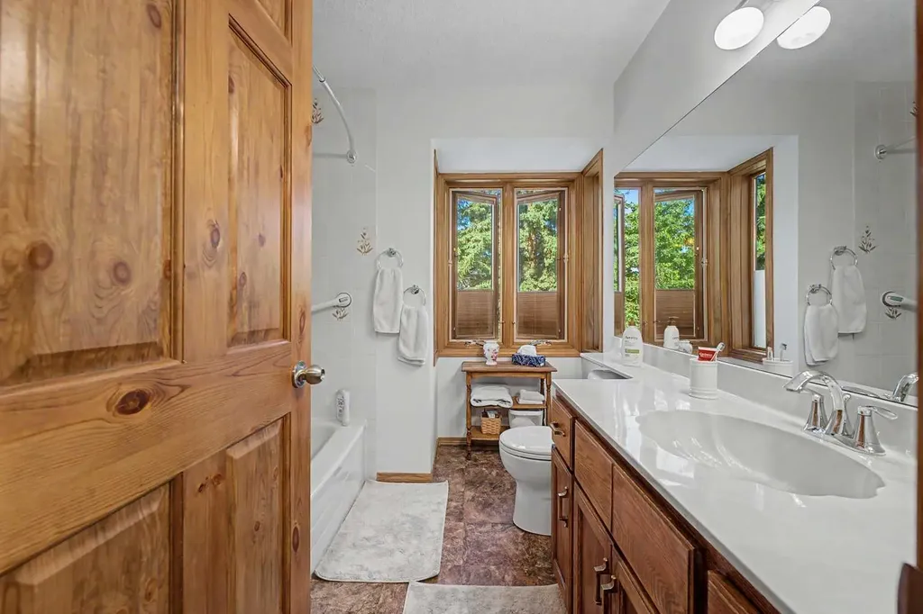 75 Deerbrook Road SE Calgary AB T2J 6G5