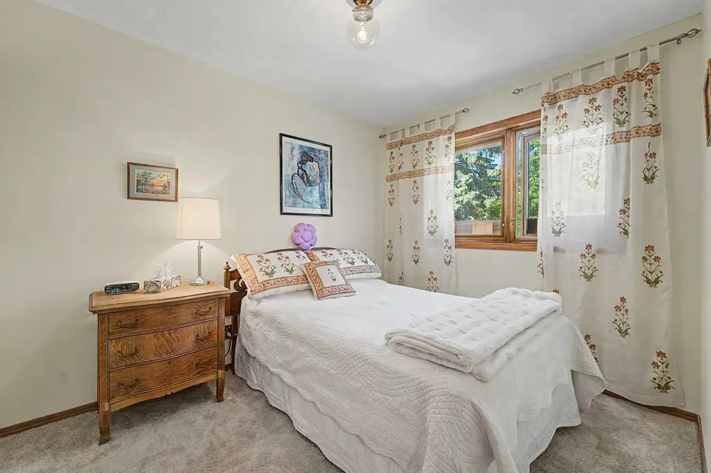 75 Deerbrook Road SE Calgary AB T2J 6G5