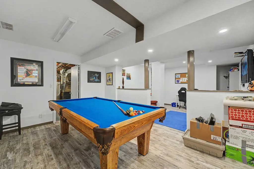 75 Deerbrook Road SE Calgary AB T2J 6G5