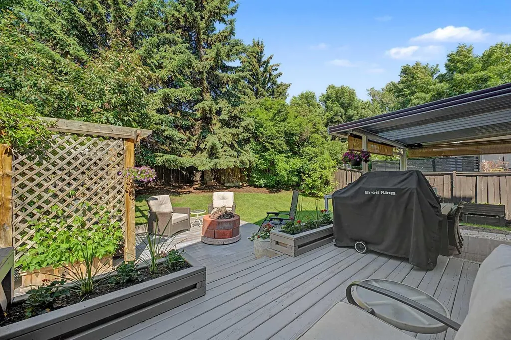 75 Deerbrook Road SE Calgary AB T2J 6G5