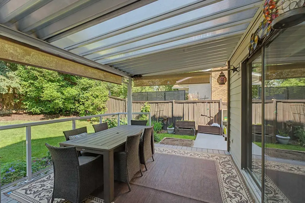 75 Deerbrook Road SE Calgary AB T2J 6G5