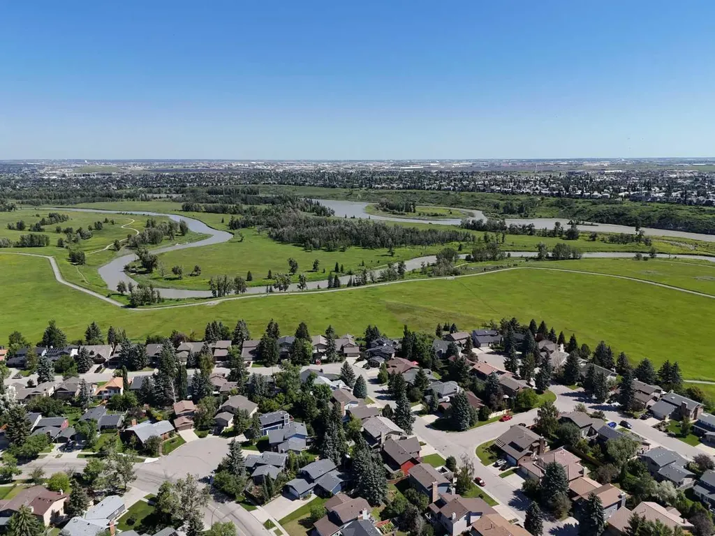 75 Deerbrook Road SE Calgary AB T2J 6G5