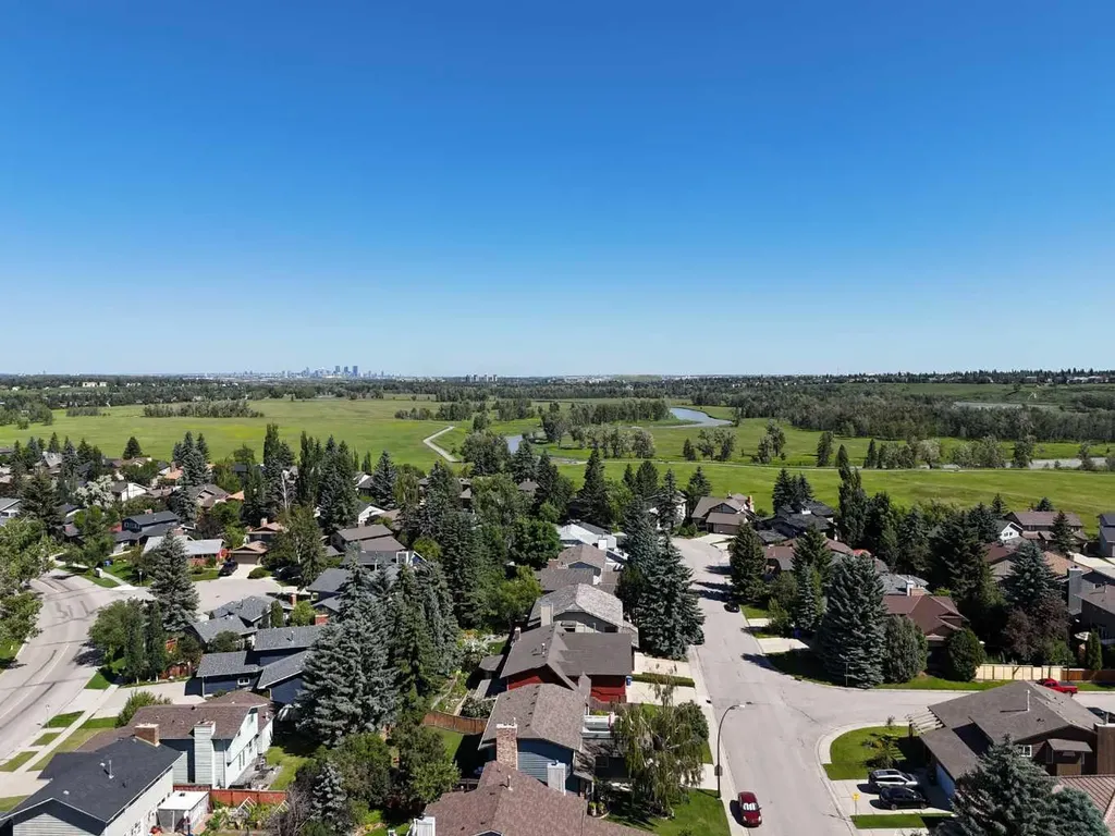 75 Deerbrook Road SE Calgary AB T2J 6G5