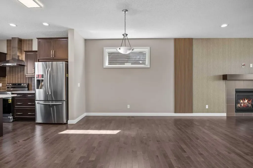 63 Redstone Gardens NE Calgary AB T3N 0J8