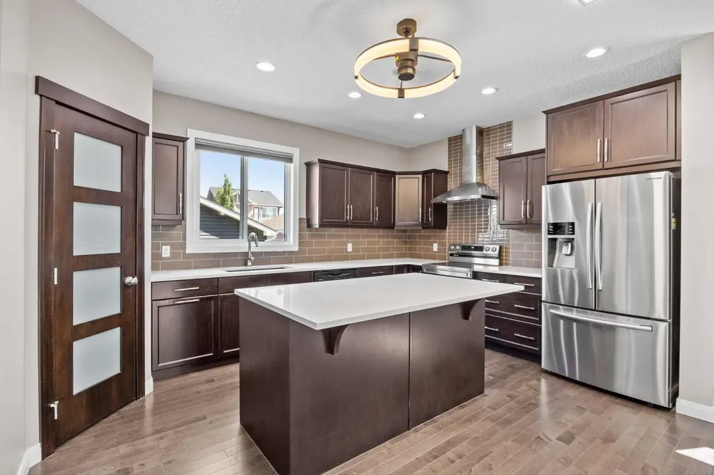 63 Redstone Gardens NE Calgary AB T3N 0J8