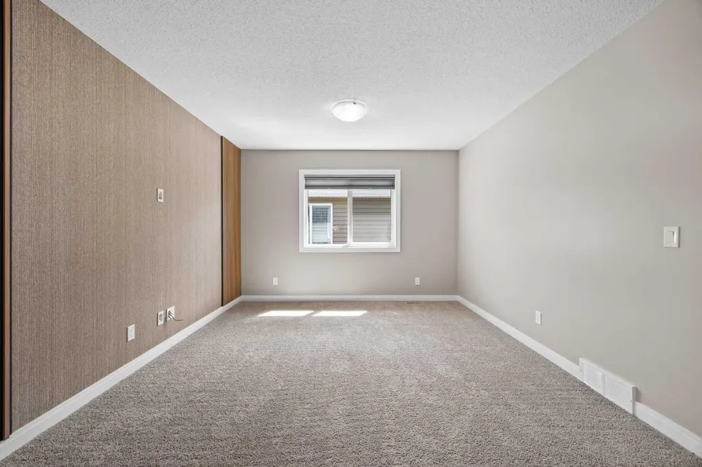 63 Redstone Gardens NE Calgary AB T3N 0J8