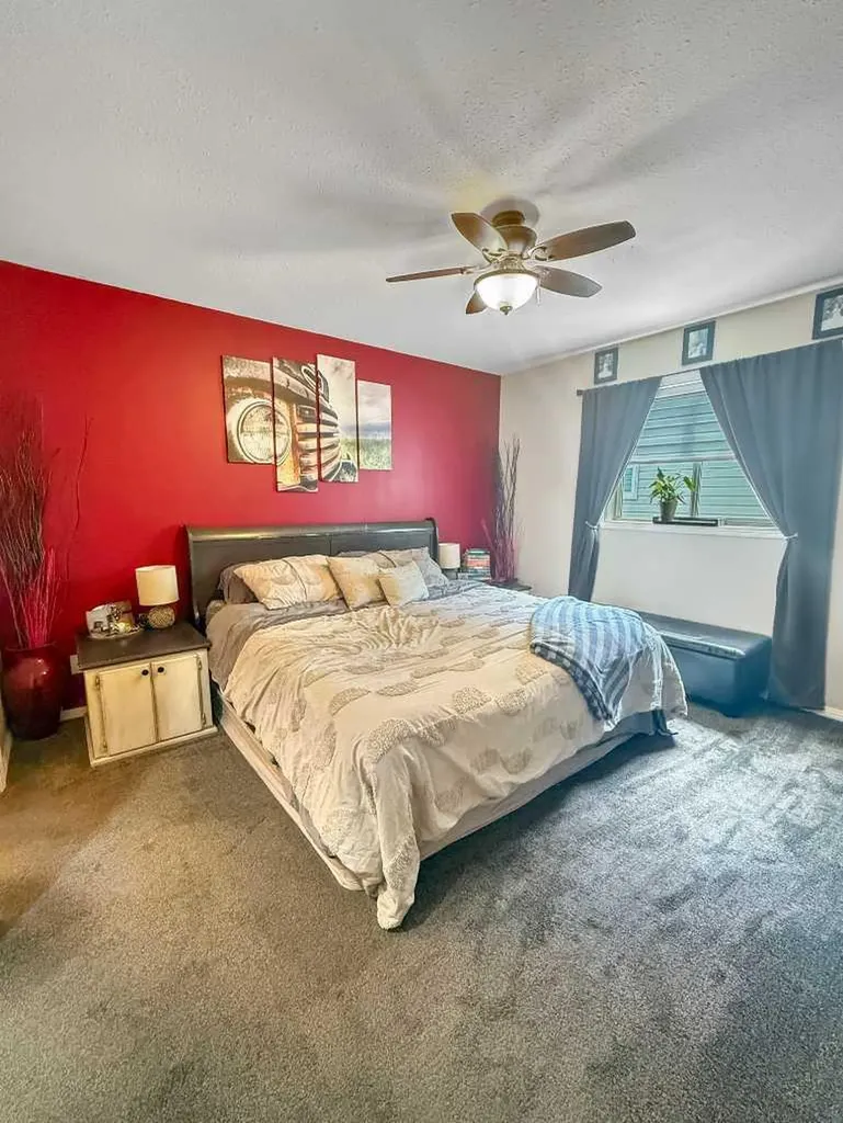 54 Olson Crescent Whitecourt AB T7S1T9