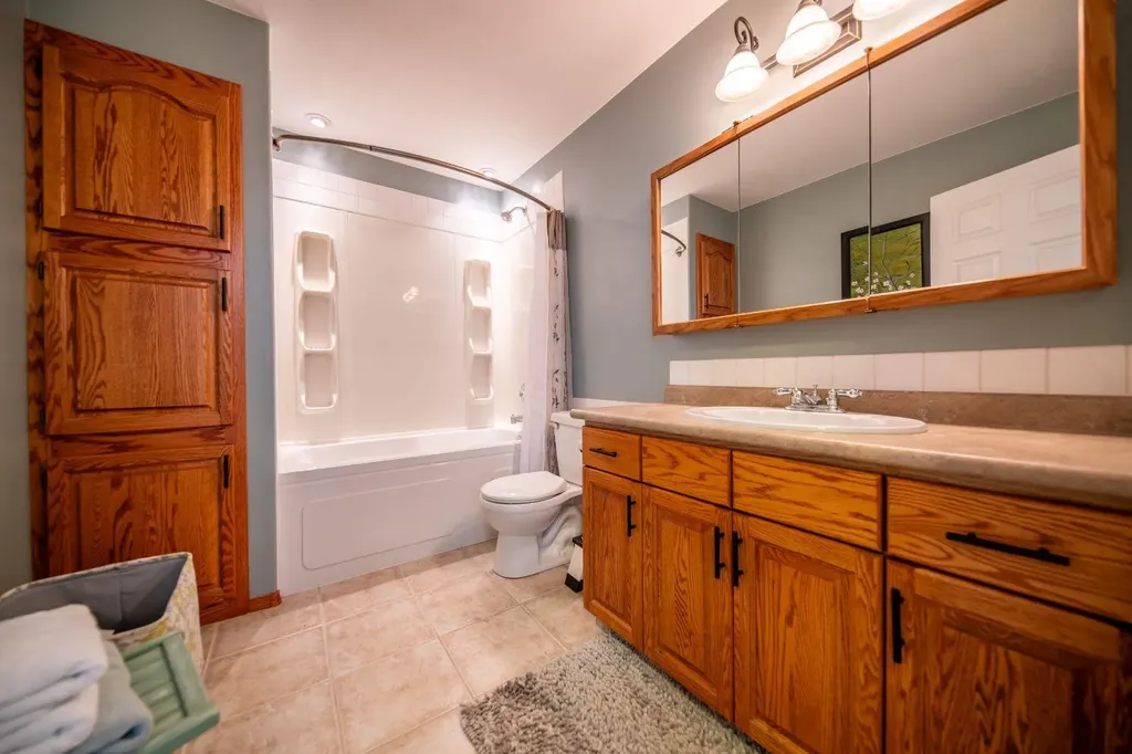 10905 91 Street Grande Prairie AB T8X 1K3