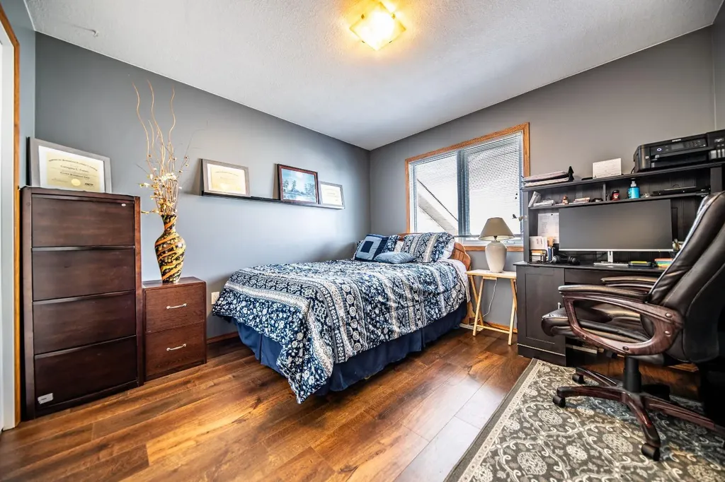 10905 91 Street Grande Prairie AB T8X 1K3