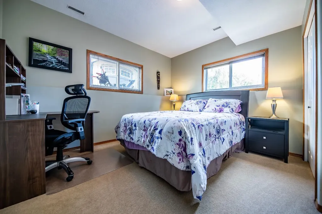 10905 91 Street Grande Prairie AB T8X 1K3