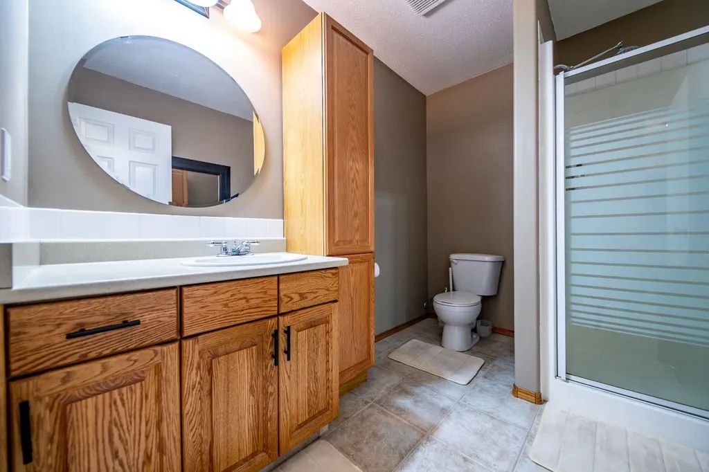 10905 91 Street Grande Prairie AB T8X 1K3