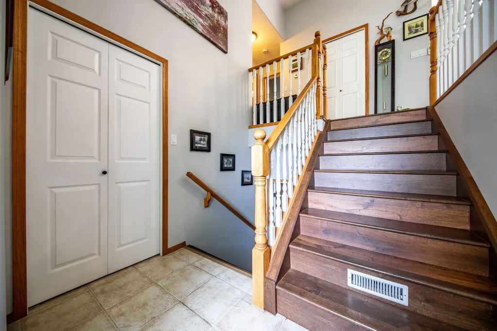 10905 91 Street Grande Prairie AB T8X 1K3