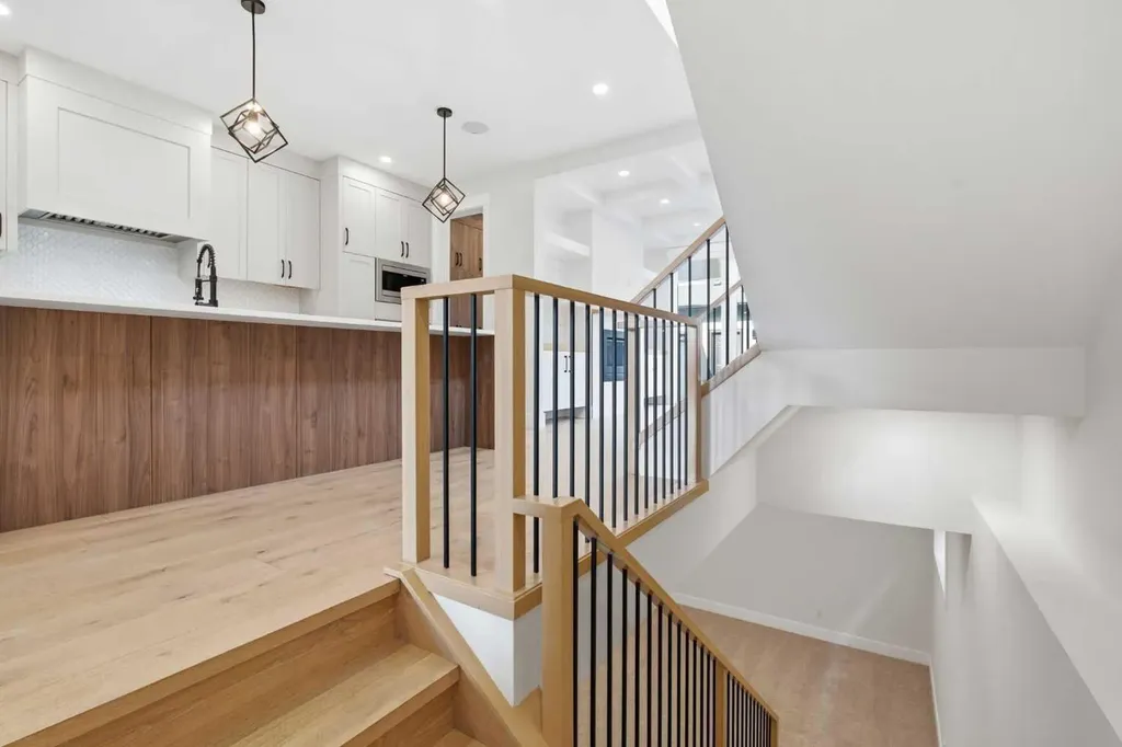 3325 42 Street SW Calgary AB T3E 3M5