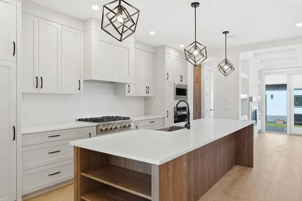 3325 42 Street SW Calgary AB T3E 3M5