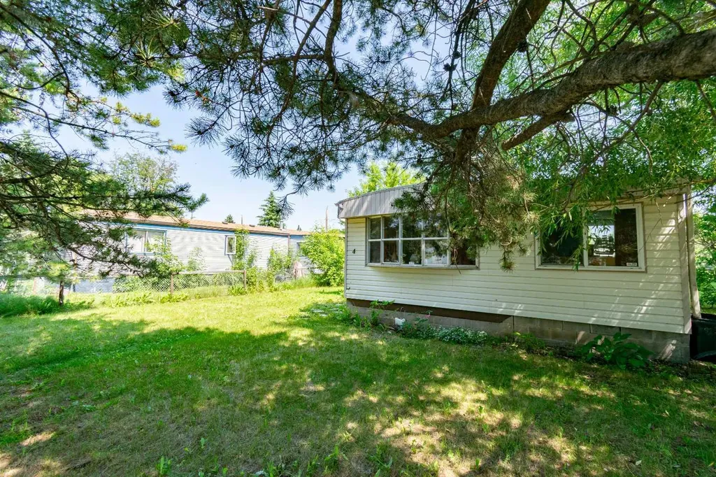 4 48a Street Close Alix AB T0C 0B0