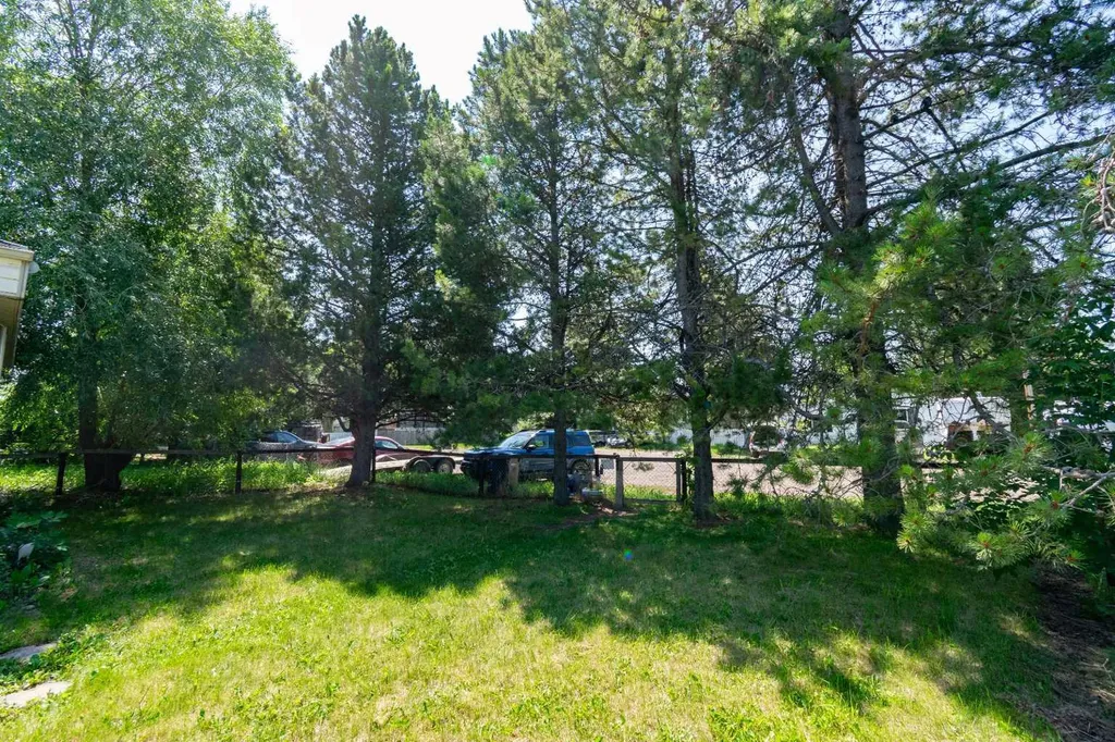 4 48a Street Close Alix AB T0C 0B0