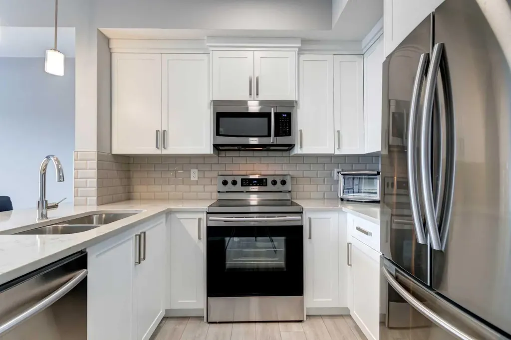 370 Harvest Hills Common NE Calgary AB T3K 2M8