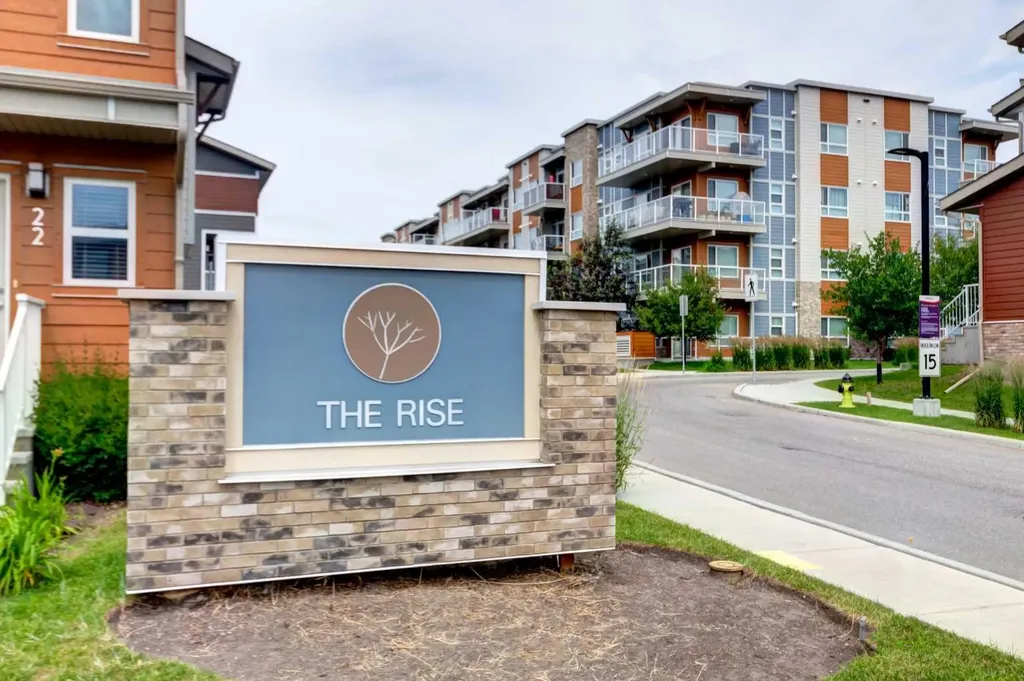 370 Harvest Hills Common NE Calgary AB T3K 2M8