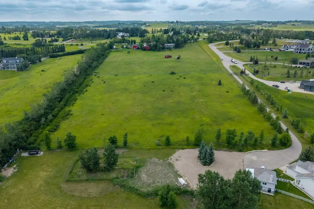 18 Street 258 Avenue E Rural Foothills County AB T1S 4E9