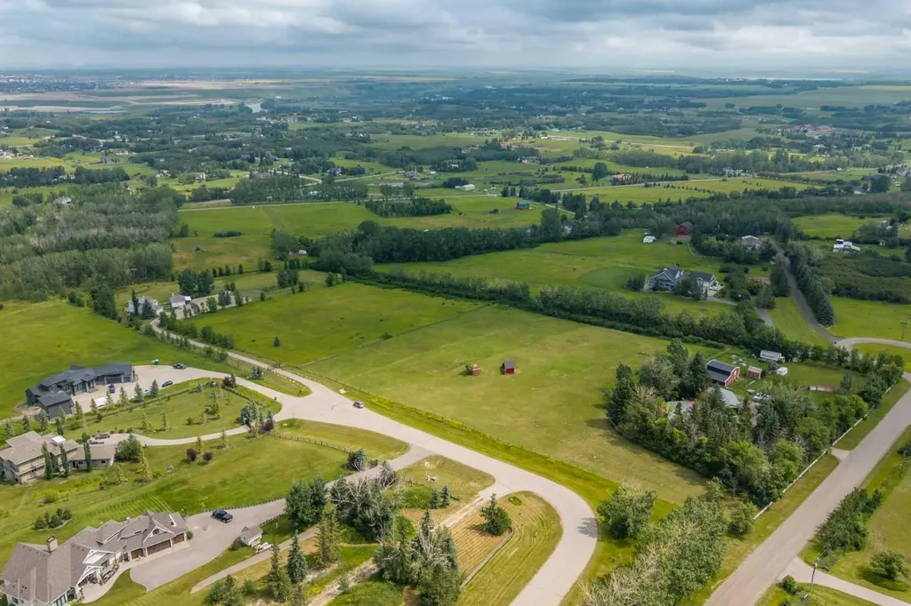 18 Street 258 Avenue E Rural Foothills County AB T1S 4E9