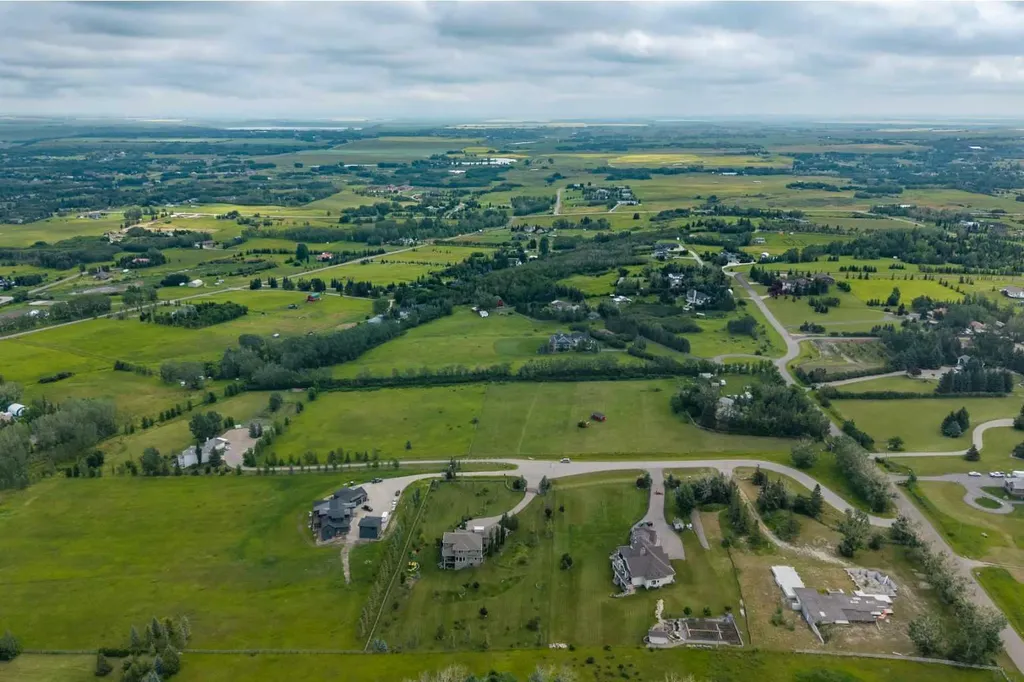 18 Street 258 Avenue E Rural Foothills County AB T1S 4E9