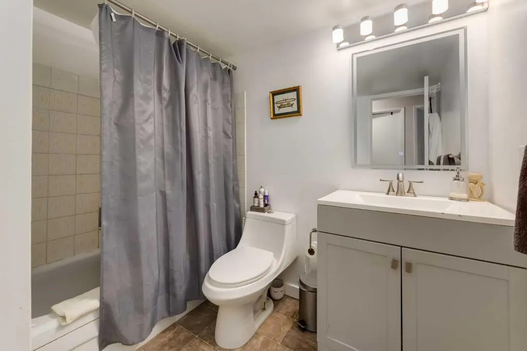 4944 Dalton Drive NW Calgary AB T3A 2E6