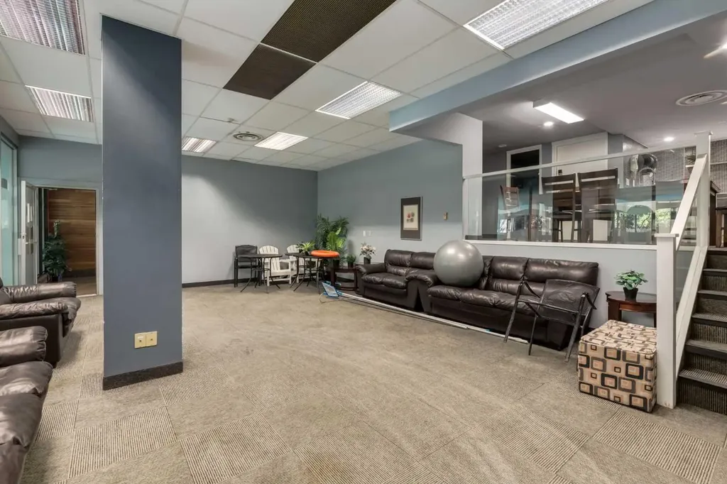4944 Dalton Drive NW Calgary AB T3A 2E6