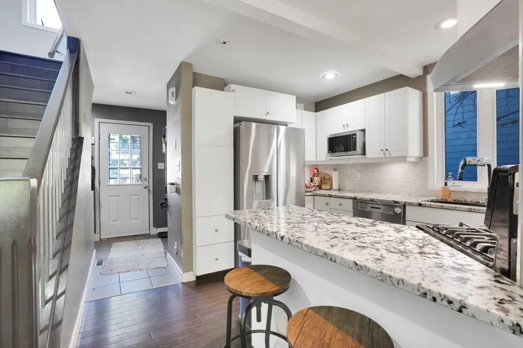 1141 Regent Crescent NE Calgary AB T2E5J6