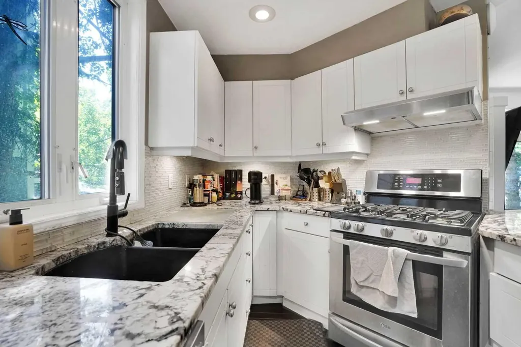 1141 Regent Crescent NE Calgary AB T2E5J6