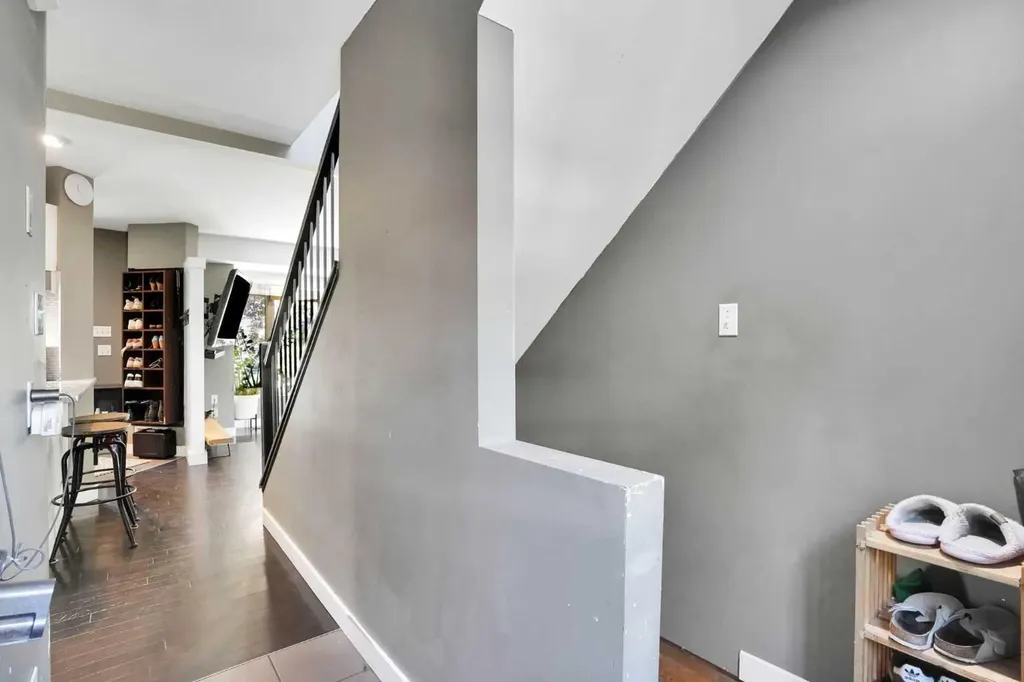 1141 Regent Crescent NE Calgary AB T2E5J6