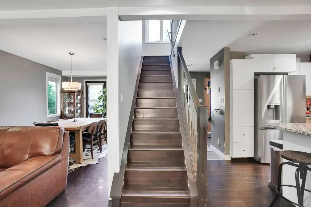 1141 Regent Crescent NE Calgary AB T2E5J6
