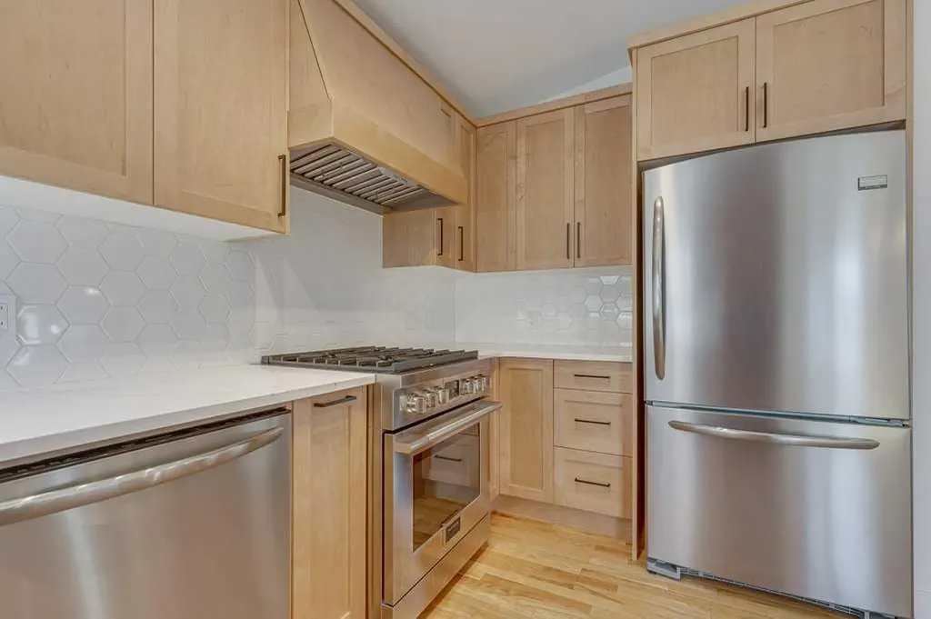 129 Duncan Crescent Red Deer AB T4R 1W3