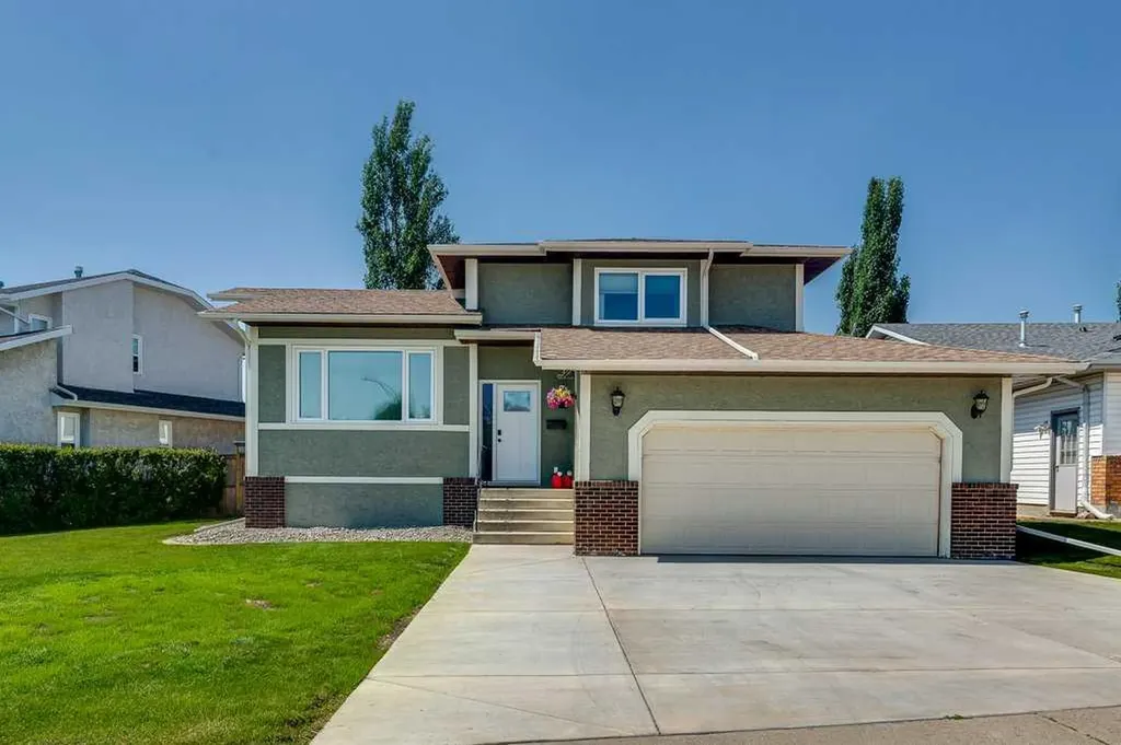 129 Duncan Crescent Red Deer AB T4R 1W3