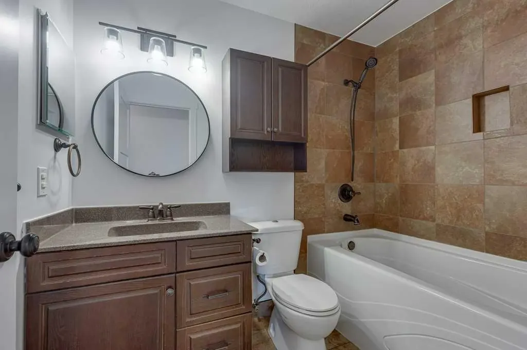 129 Duncan Crescent Red Deer AB T4R 1W3