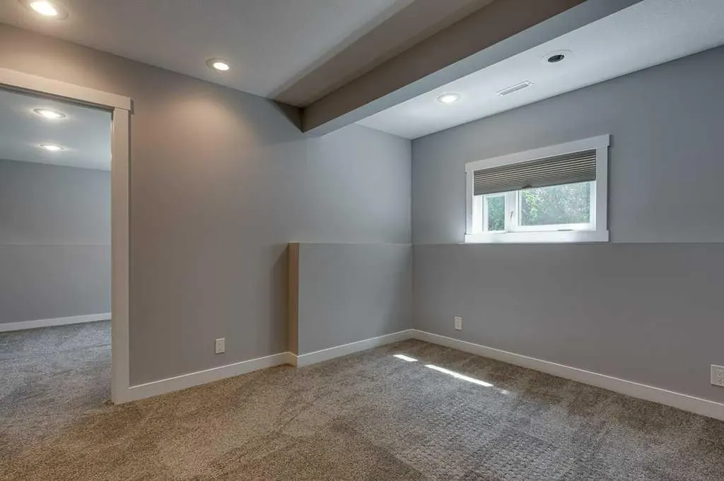 129 Duncan Crescent Red Deer AB T4R 1W3