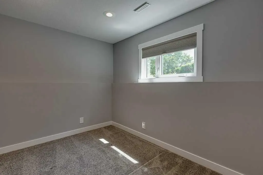 129 Duncan Crescent Red Deer AB T4R 1W3