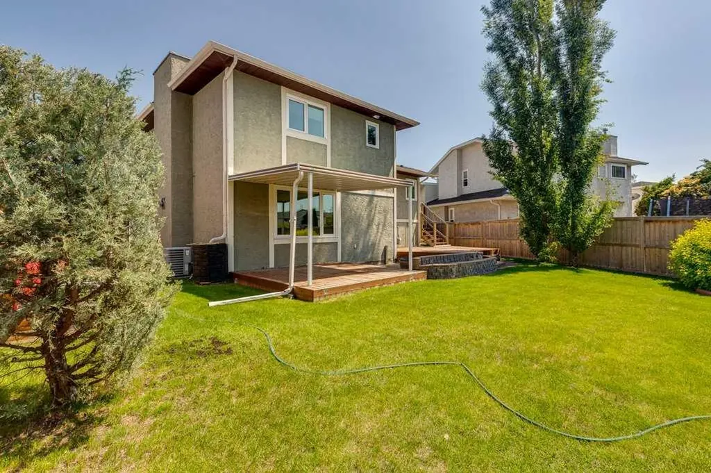 129 Duncan Crescent Red Deer AB T4R 1W3