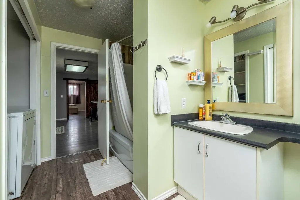 202 Main Street Maidstone SK S0M 1M0
