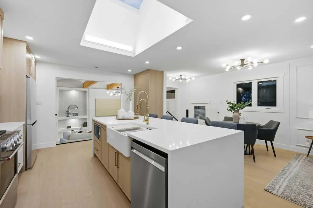 928 120 Avenue SE Calgary AB T2J 2K7