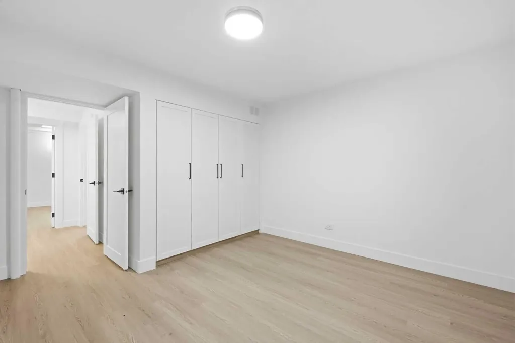 928 120 Avenue SE Calgary AB T2J 2K7
