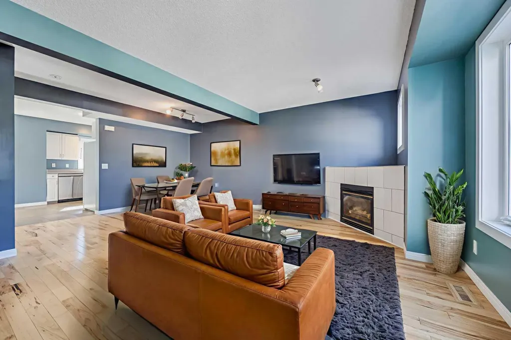 225 Killarney Glen Court SW Calgary AB T3E7H4