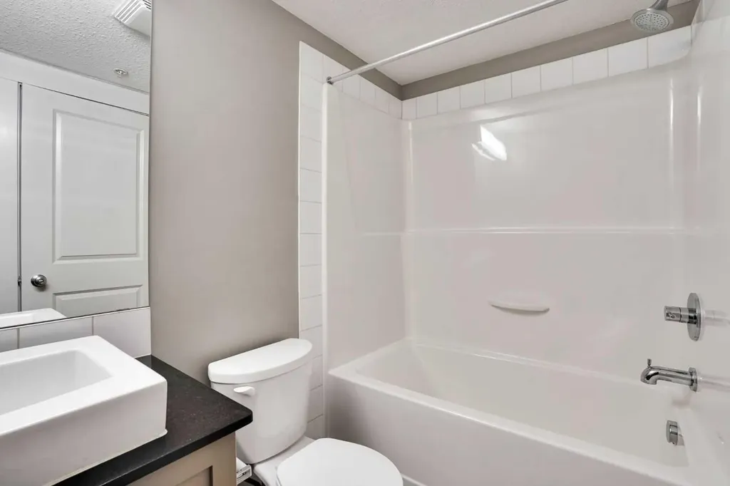 155 Skyview Ranch Way NE Calgary AB T3N 0L2