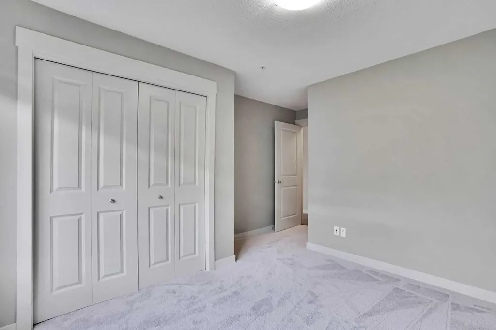 155 Skyview Ranch Way NE Calgary AB T3N 0L2