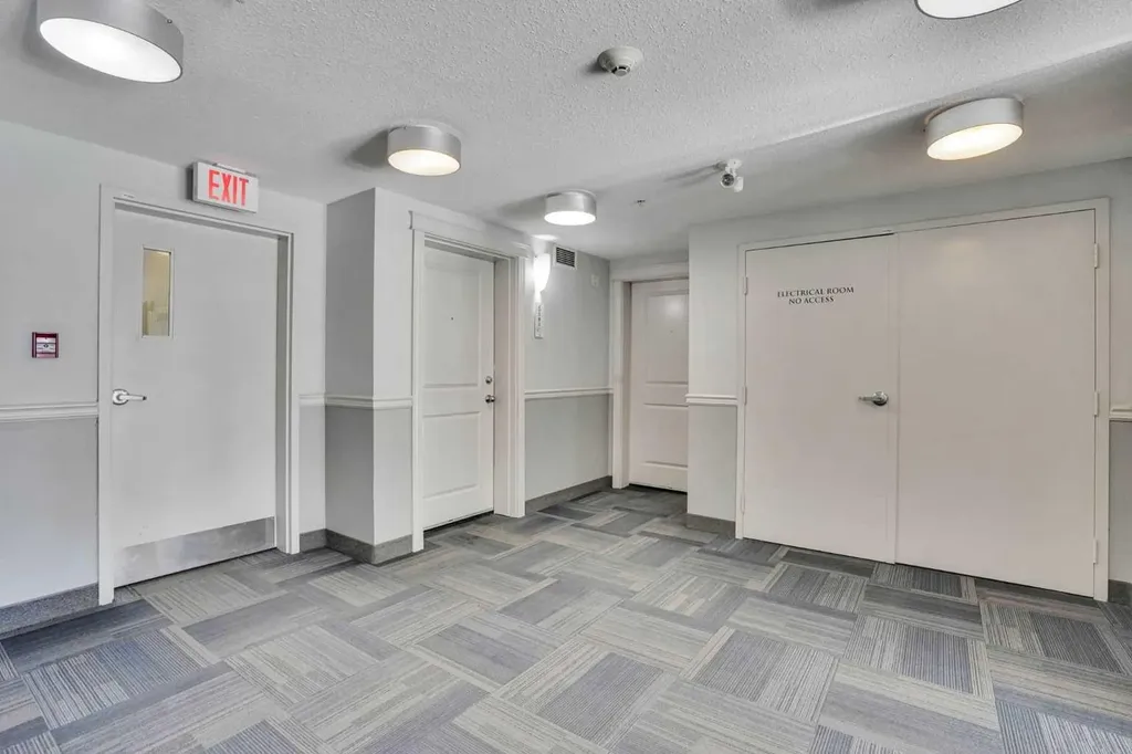 155 Skyview Ranch Way NE Calgary AB T3N 0L2