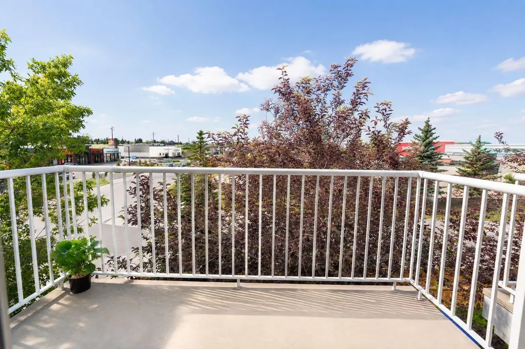 5555 Falsbridge Drive NE Calgary AB T3J 3E8