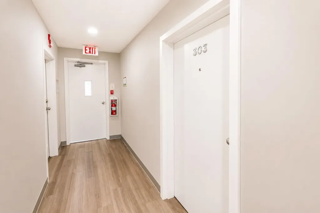 5555 Falsbridge Drive NE Calgary AB T3J 3E8
