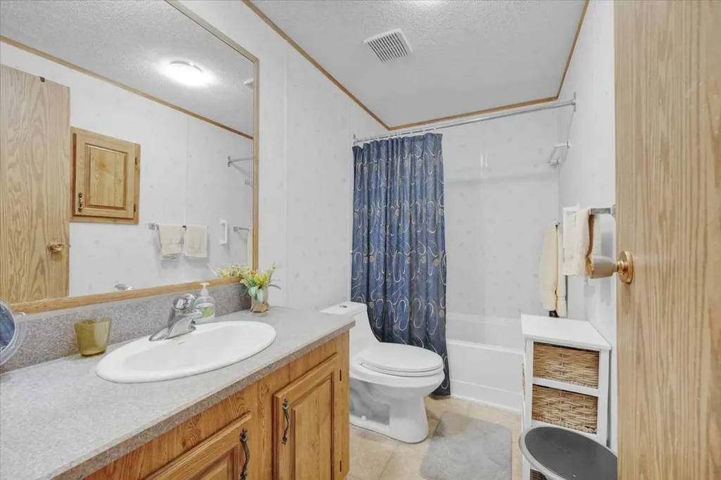 99 Arbour Lake Drive Calgary AB T3G 4E4