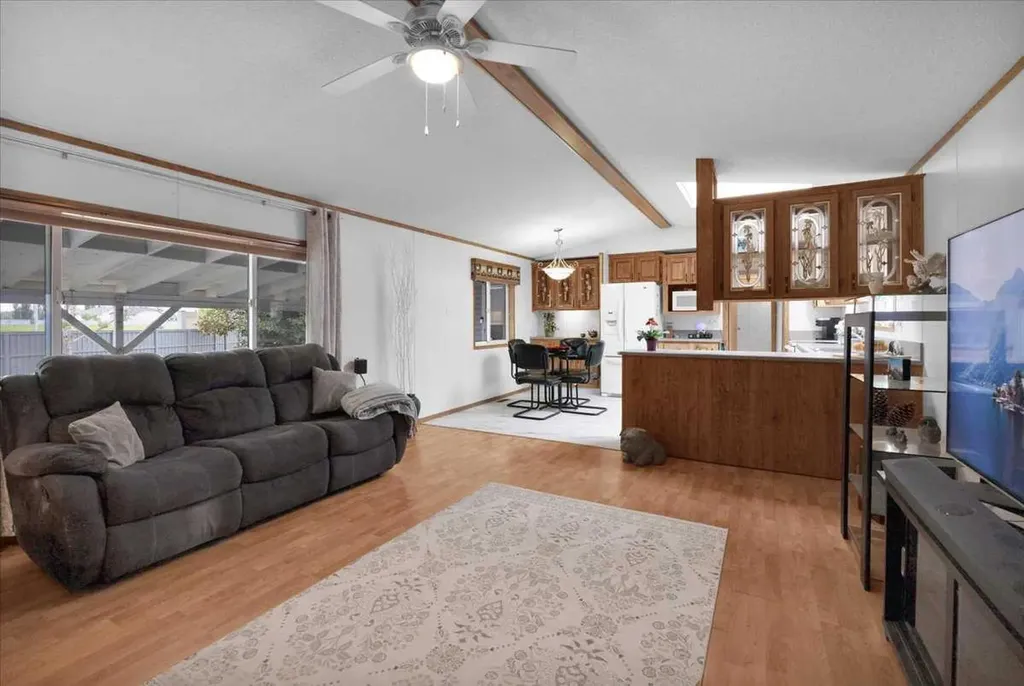 99 Arbour Lake Drive Calgary AB T3G 4E4