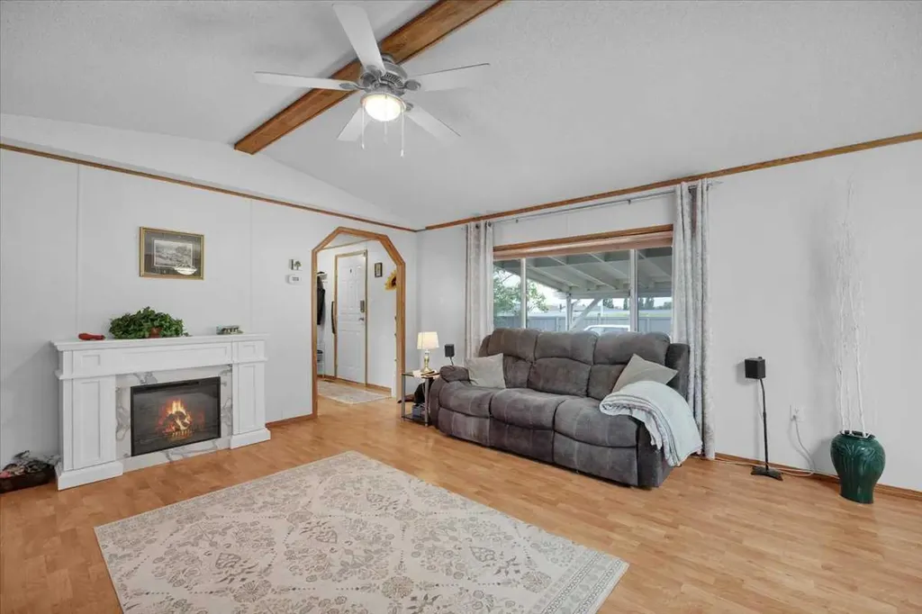 99 Arbour Lake Drive Calgary AB T3G 4E4