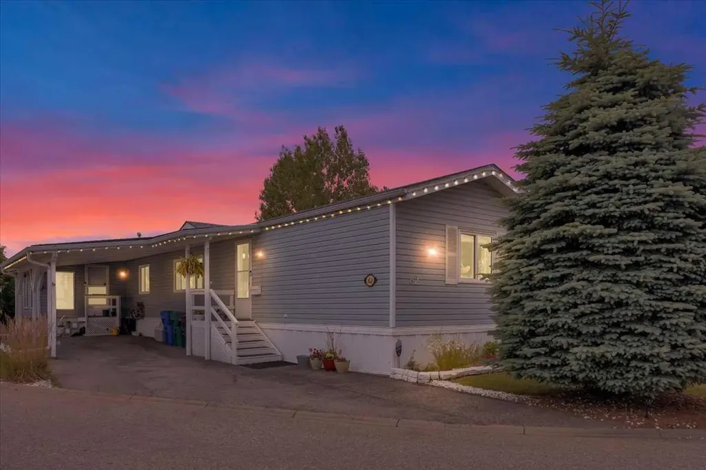 99 Arbour Lake Drive Calgary AB T3G 4E4